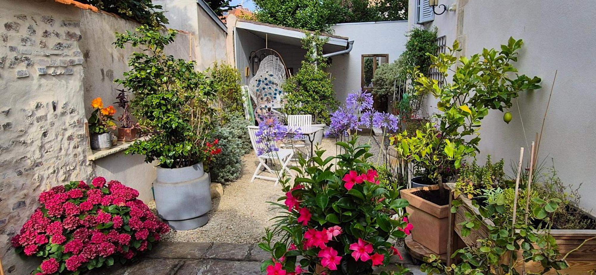 Chambres D'Hotes Le Clos Bleu La Rochelle  Kültér fotó